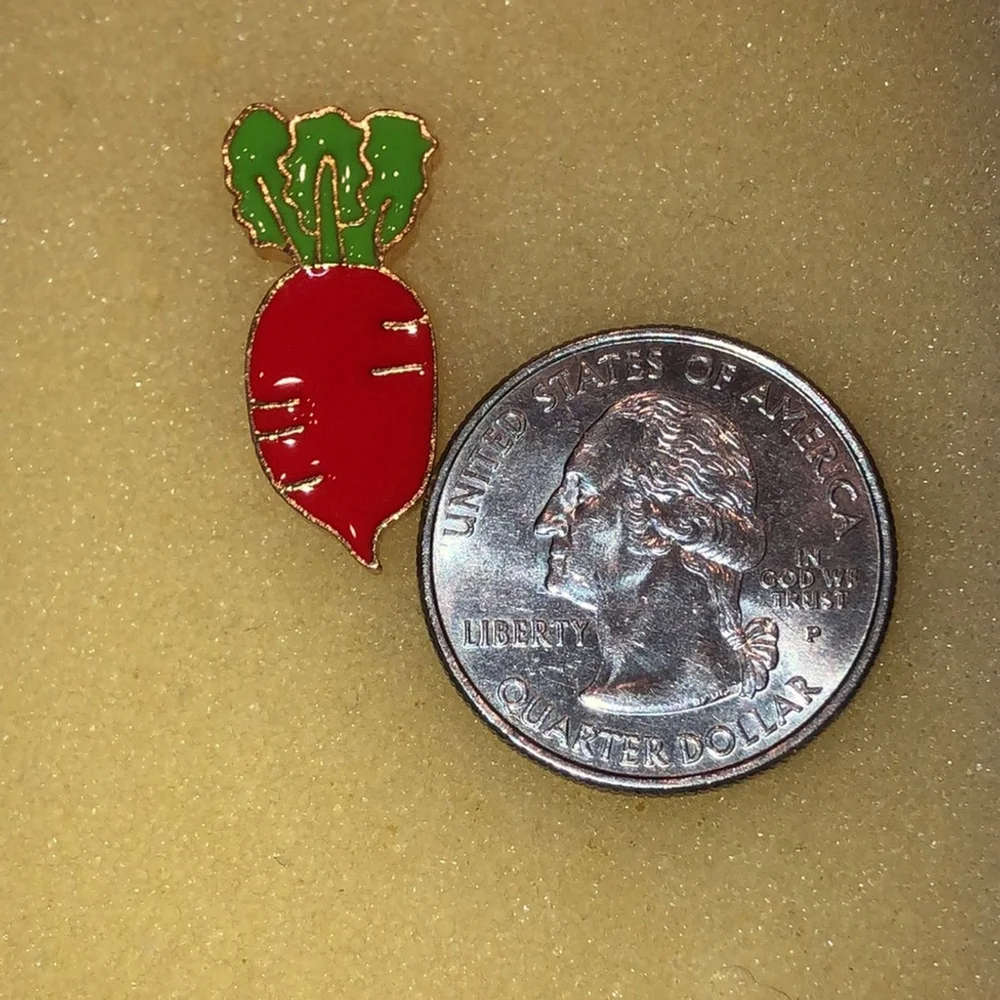 Carrot Y2K Retro Boho Scatter Pin